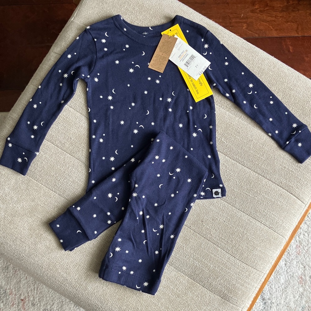 Rise Little Earthlings 3t pjs